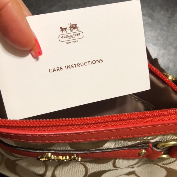 Coach Wristlet - Picture 4 of 6